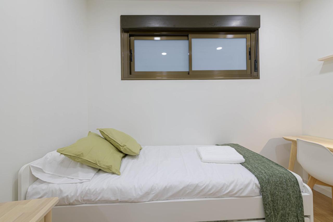 Wintowinrentals Plaza Del Teatro Malaga Historic Center & Free Parking Ngoại thất bức ảnh